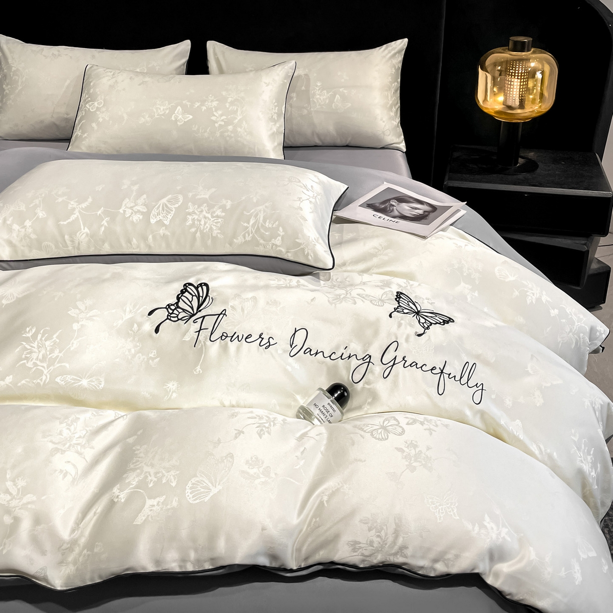 91家纺网 家纺一手货源 找家纺 慕澄家纺 2026新款厚织亮丝提花刺绣水洗真丝四件套 蝶恋花-白+灰