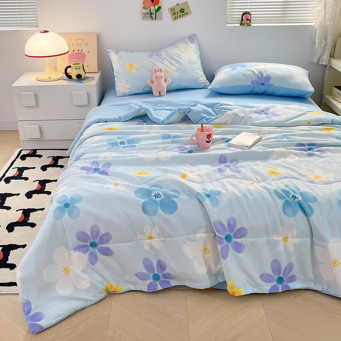 91家纺网 家纺一手货源 找家纺 卡斯诺家纺馆 2026新款水洗云朵棉夏被夏凉被空调被 初夏花语