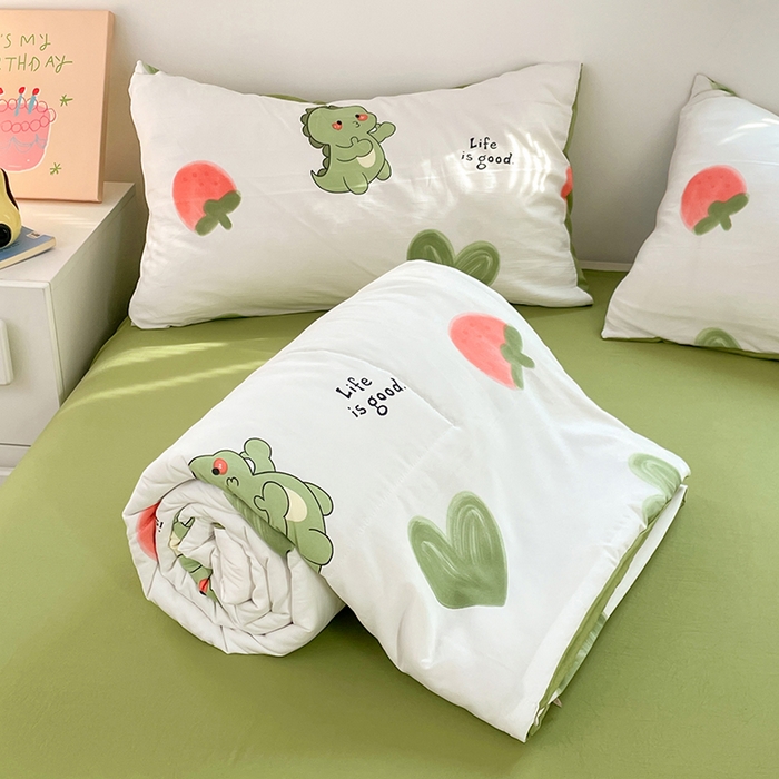 91家纺网 家纺一手货源 找家纺 卡斯诺家纺馆 2026新款水洗云朵棉夏被夏凉被空调被 爱心恐龙