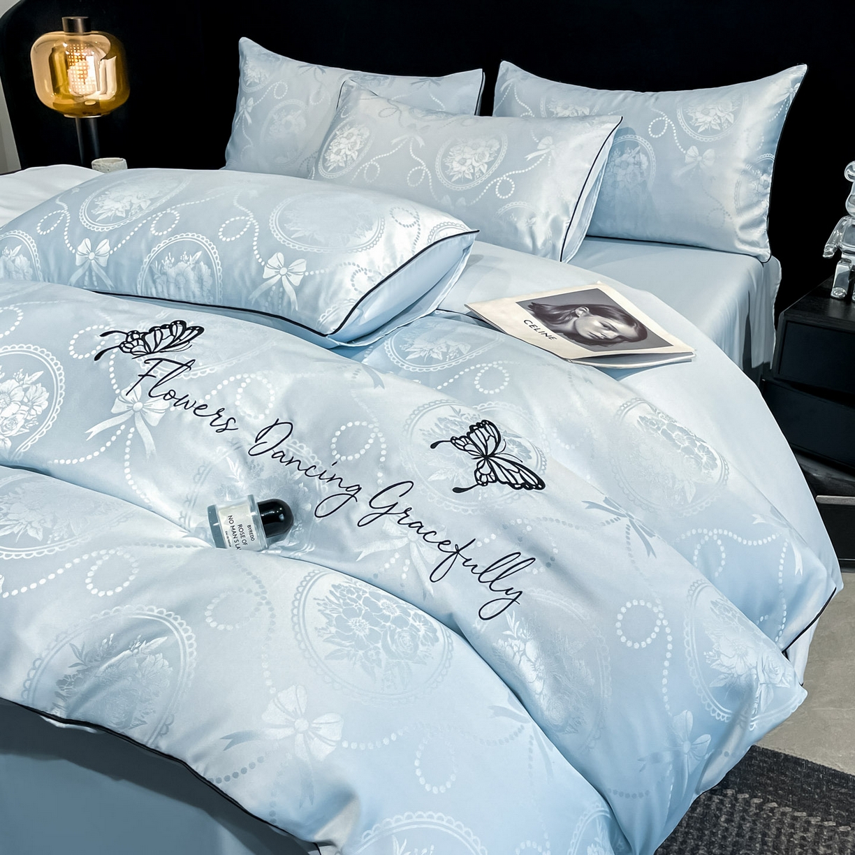 91家纺网 家纺一手货源 找家纺 慕澄家纺 2026新款厚织亮丝提花刺绣水洗真丝四件套 蝶恋花-冰蓝