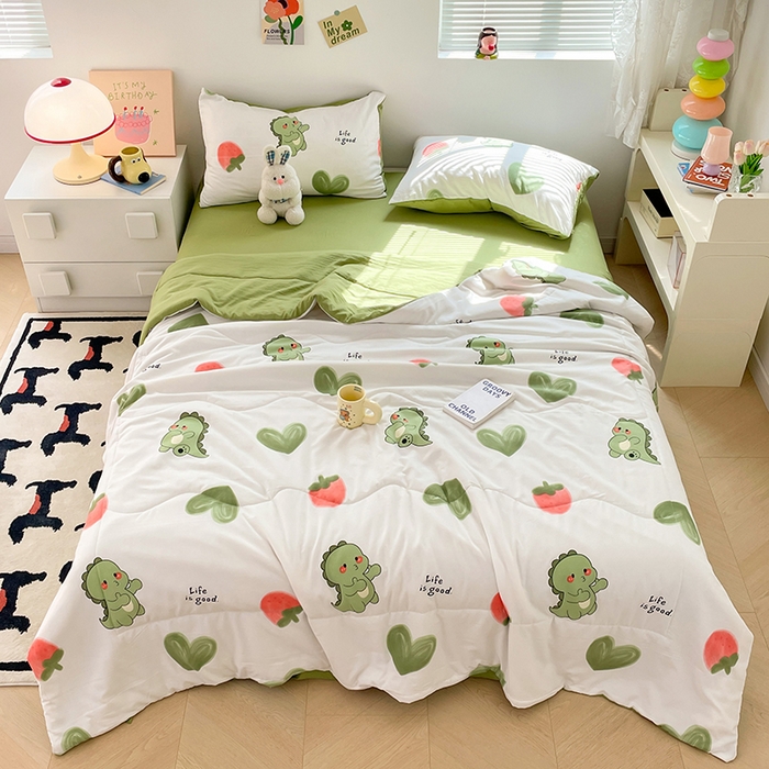 91家纺网 家纺一手货源 找家纺 卡斯诺家纺馆 2026新款水洗云朵棉夏被夏凉被空调被 爱心恐龙