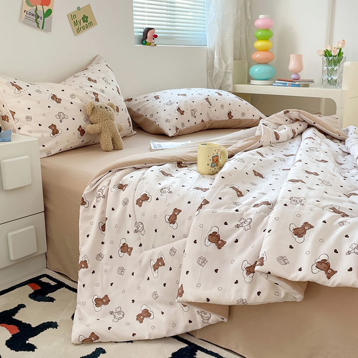 91家纺网 家纺一手货源 找家纺 卡斯诺家纺馆 2026新款水洗云朵棉夏被夏凉被空调被 云朵小熊