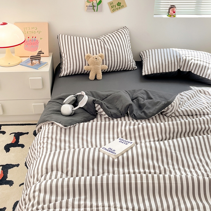 91家纺网 家纺一手货源 找家纺 卡斯诺家纺馆 2026新款水洗云朵棉夏被夏凉被空调被 甜辣风-深灰条