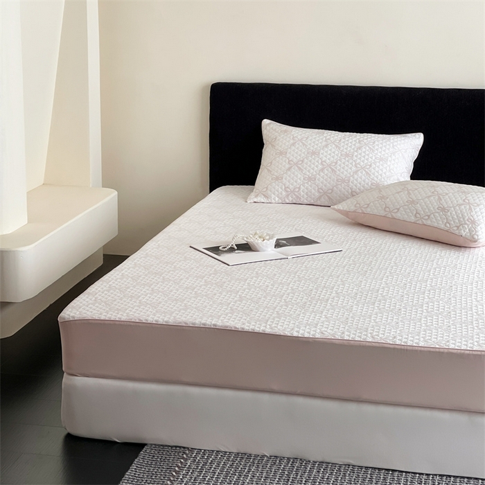 91家纺网 家纺一手货源 找家纺 赫帛 2025春夏新款日本ICE 3D Max进口冷感软凉席空调席 蝴蝶结-浅粉