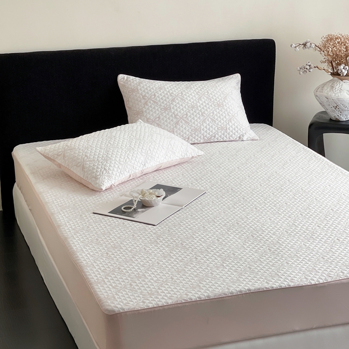 91家纺网 家纺一手货源 找家纺 赫帛 2025春夏新款日本ICE 3D Max进口冷感软凉席空调席 蝴蝶结-浅粉