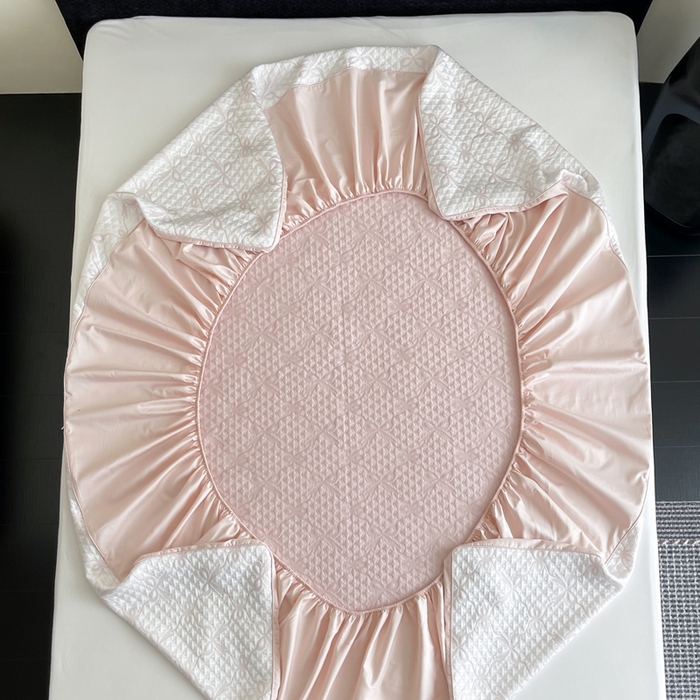 91家纺网 家纺一手货源 找家纺 赫帛 2025春夏新款日本ICE 3D Max进口冷感软凉席空调席 蝴蝶结-浅粉