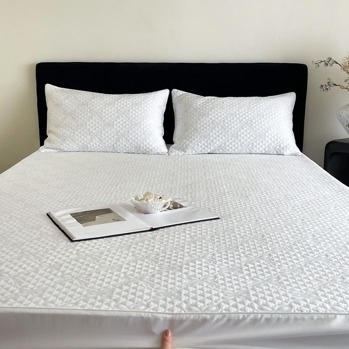 91家纺网 家纺一手货源 找家纺 赫帛 2025春夏新款日本ICE 3D Max进口冷感软凉席空调席 蝴蝶结-浅灰