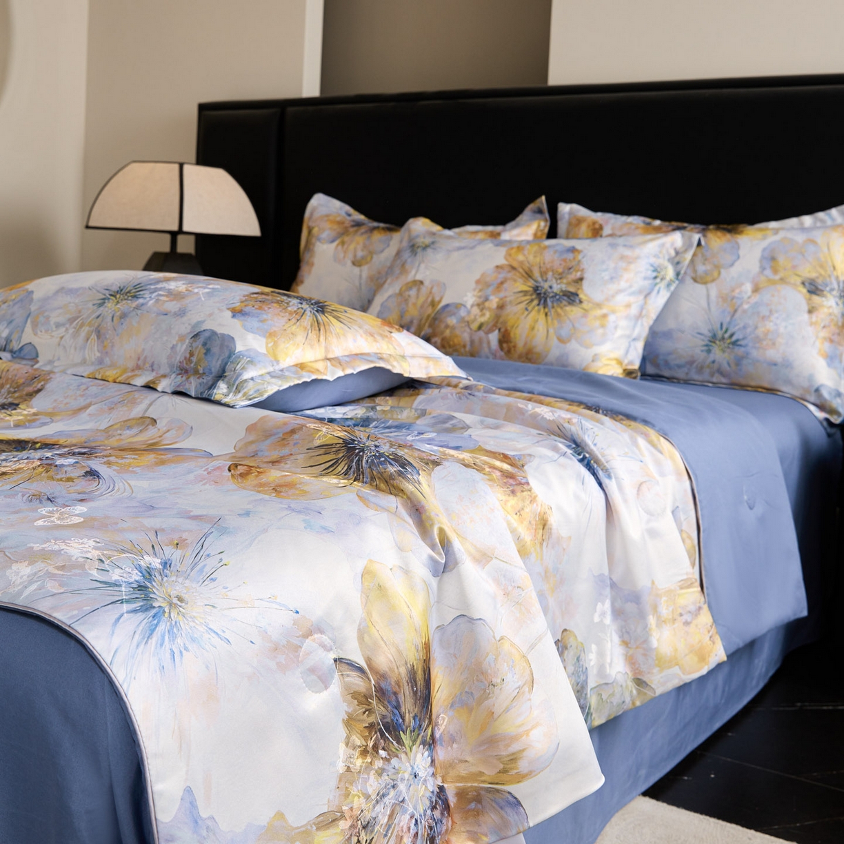 91家纺网 家纺一手货源 找家纺 莱欧纳家纺 2026新款亲肤夏被四件套 夏被-印象蓝灰