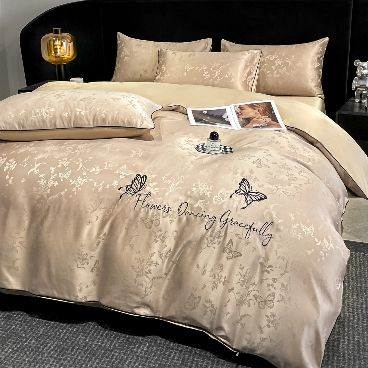 91家纺网 家纺一手货源 找家纺 慕澄家纺 2026新款厚织亮丝提花刺绣水洗真丝四件套 蝶恋花-香槟金