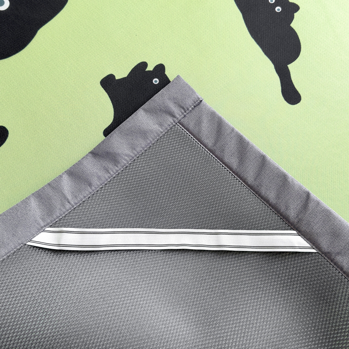 91家纺网 家纺一手货源 找家纺 圣比熊 2026新款烫光数码印花冰丝凉席 薄荷喵星