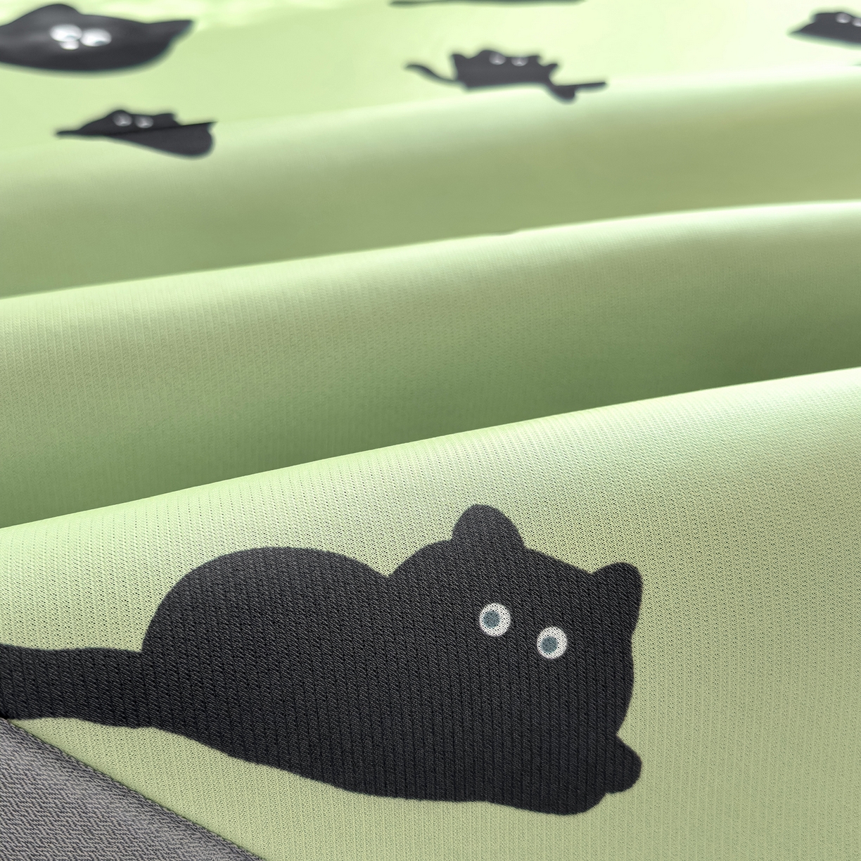 91家纺网 家纺一手货源 找家纺 圣比熊 2026新款烫光数码印花冰丝凉席 薄荷喵星