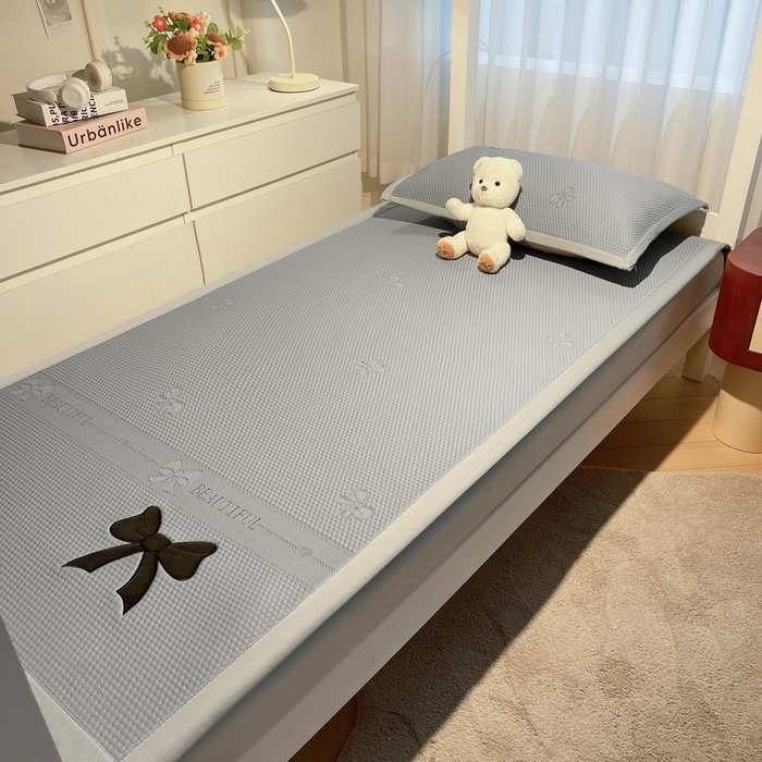 91家纺网 家纺一手货源 找家纺 （总）爱思凯家纺 2026新款【学生】PE冰豆豆凉席席子-绮梦系列-床席款