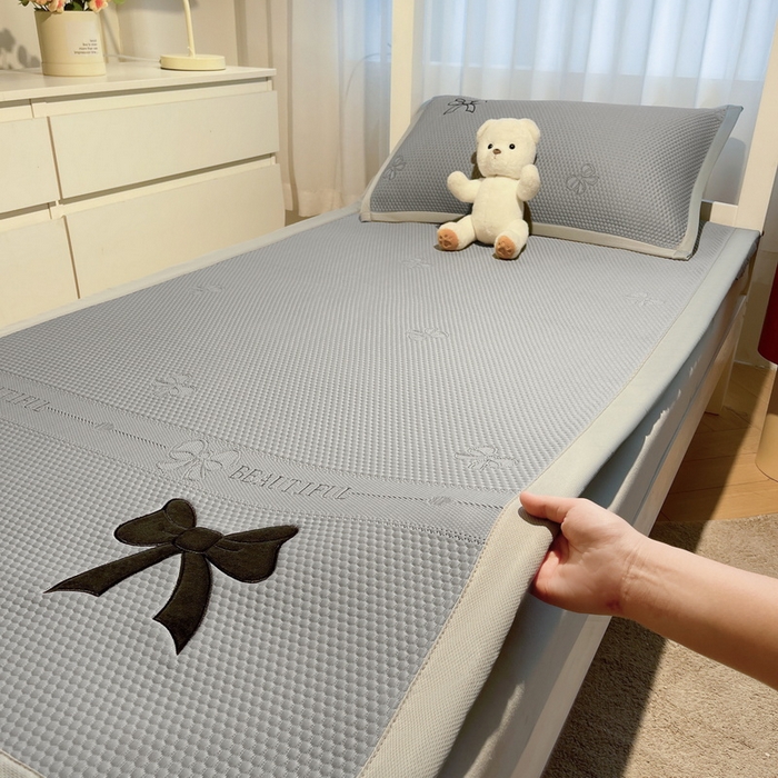 91家纺网 家纺一手货源 找家纺 （总）爱思凯家纺 2026新款【学生】PE冰豆豆凉席席子-绮梦系列-床席款