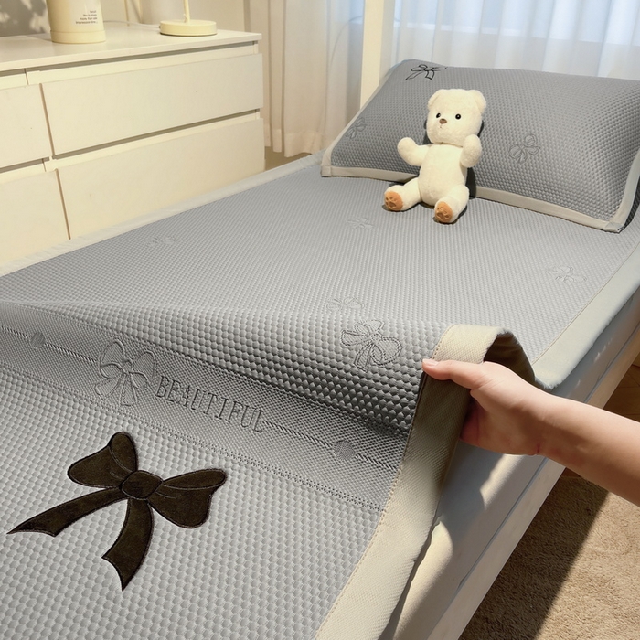 91家纺网 家纺一手货源 找家纺 （总）爱思凯家纺 2026新款【学生】PE冰豆豆凉席席子-绮梦系列-床席款