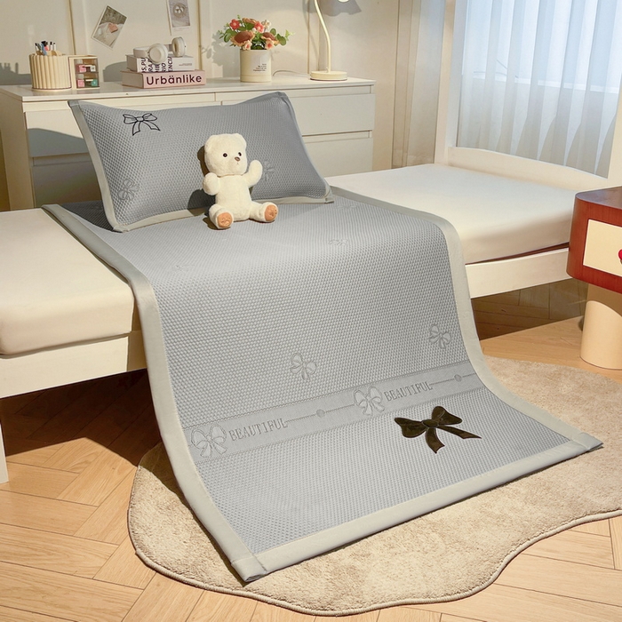 91家纺网 家纺一手货源 找家纺 （总）爱思凯家纺 2026新款【学生】PE冰豆豆凉席席子-绮梦系列-床席款