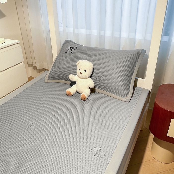 91家纺网 家纺一手货源 找家纺 （总）爱思凯家纺 2026新款【学生】PE冰豆豆凉席席子-绮梦系列-床席款