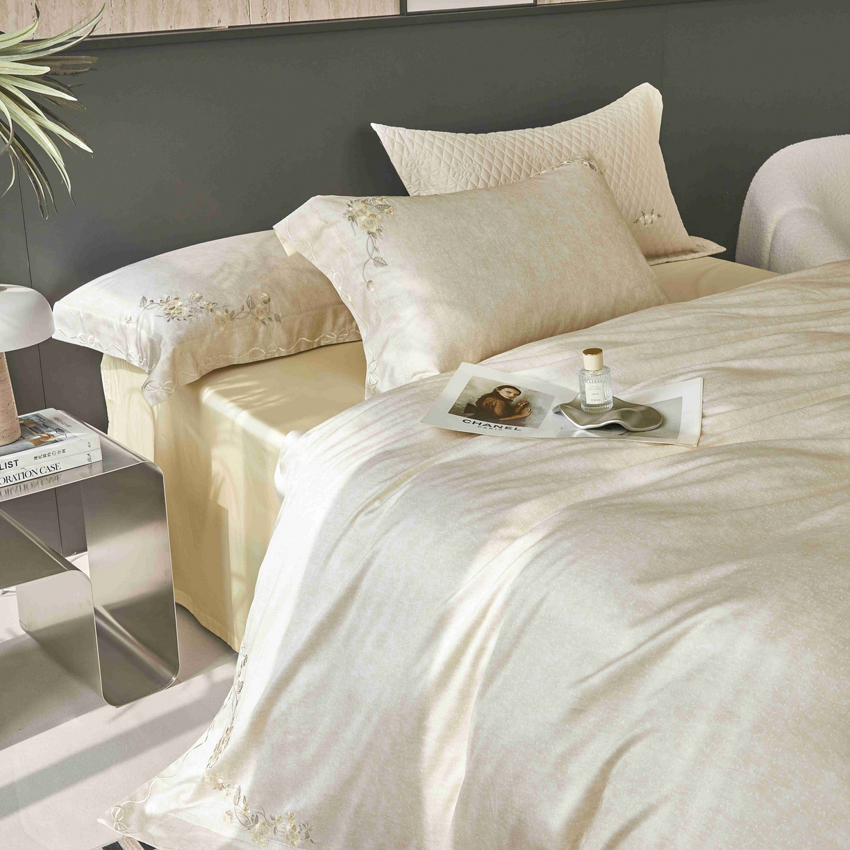 91家纺网 家纺一手货源 找家纺 榻尚家居 2026新款天丝棉绣花四件套-阑珊 香槟米