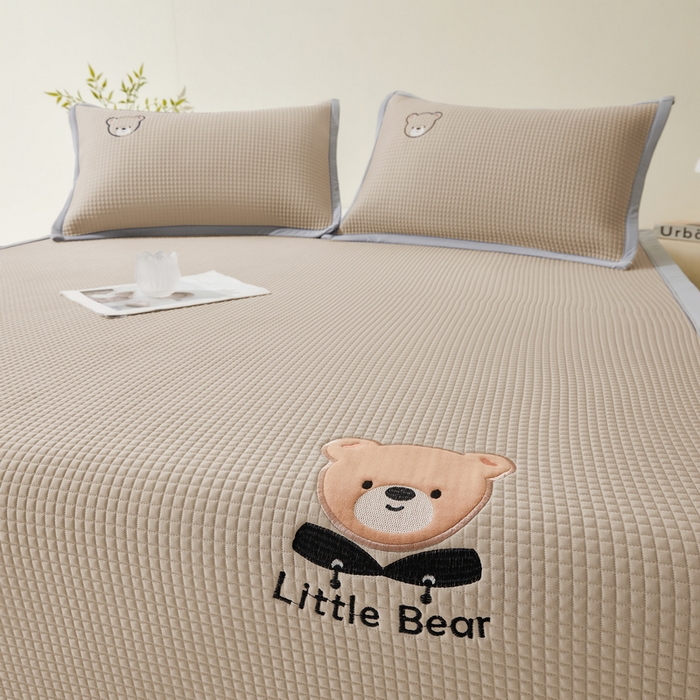 91家纺网 家纺一手货源 找家纺 （总）爱思凯家纺 2026新款【瑞宝熊】PE凉感床席款冰豆豆软席凉席席子-场景一