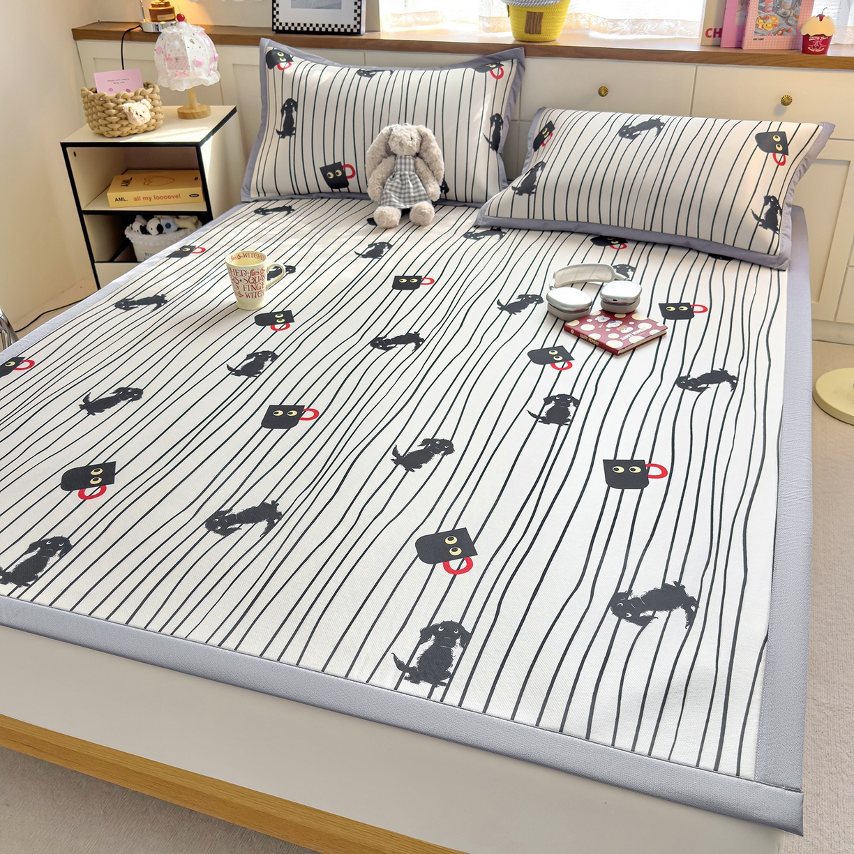 91家纺网 家纺一手货源 找家纺 圣比熊 2026新款烫光数码印花冰丝凉席 茶杯大