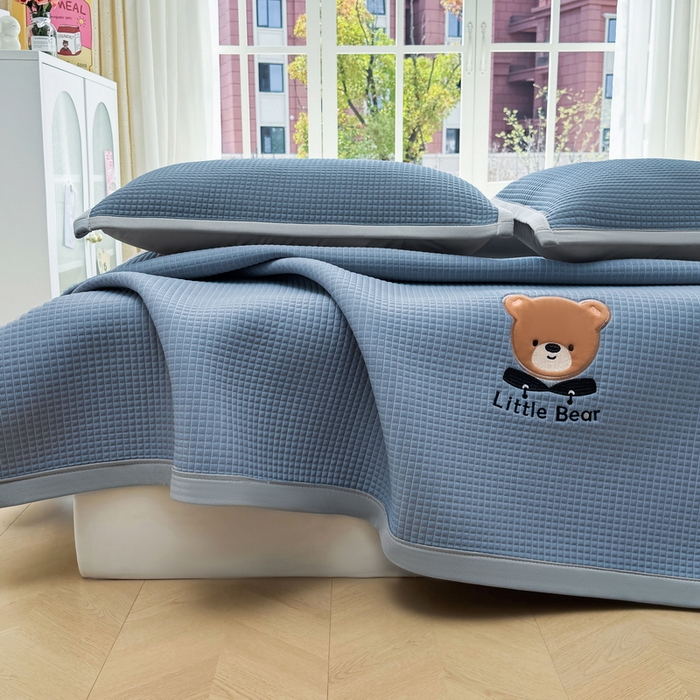 91家纺网 家纺一手货源 找家纺 （总）爱思凯家纺 2026新款【瑞宝熊】PE凉感床席款冰豆豆软席凉席席子-场景二