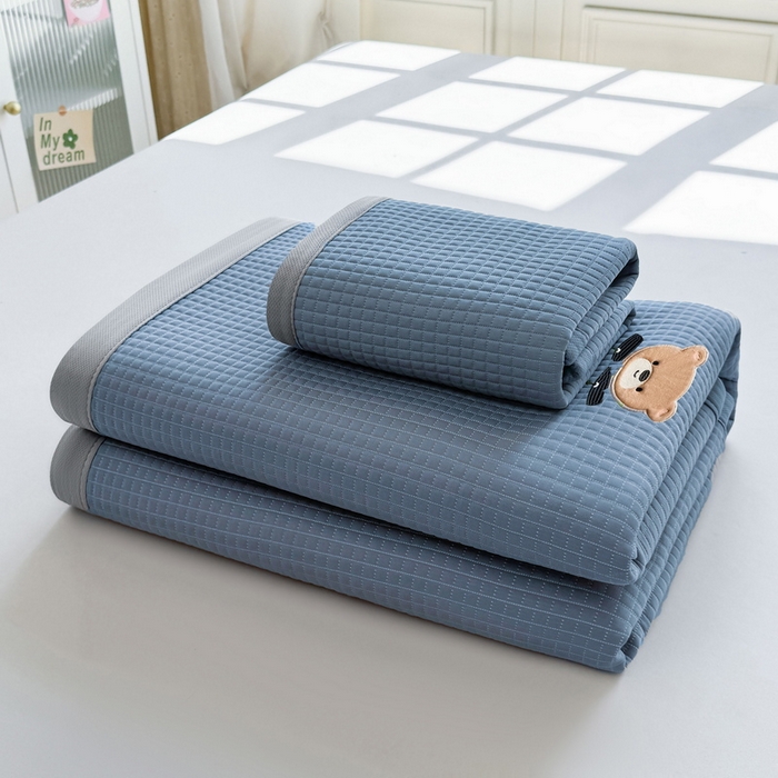 91家纺网 家纺一手货源 找家纺 （总）爱思凯家纺 2026新款【瑞宝熊】PE凉感床席款冰豆豆软席凉席席子-场景二