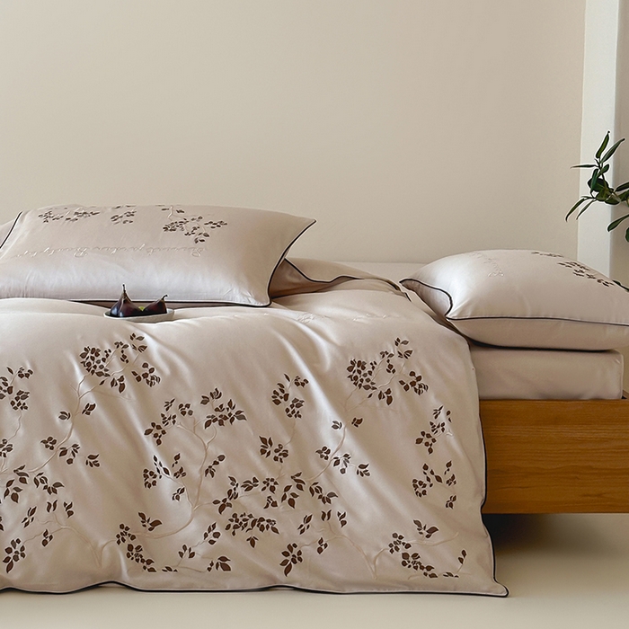 91家纺网 家纺一手货源 找家纺 （总）波比可可 2026春夏新款100支50s双股长绒棉纯棉全棉居家轻奢刺绣四件套