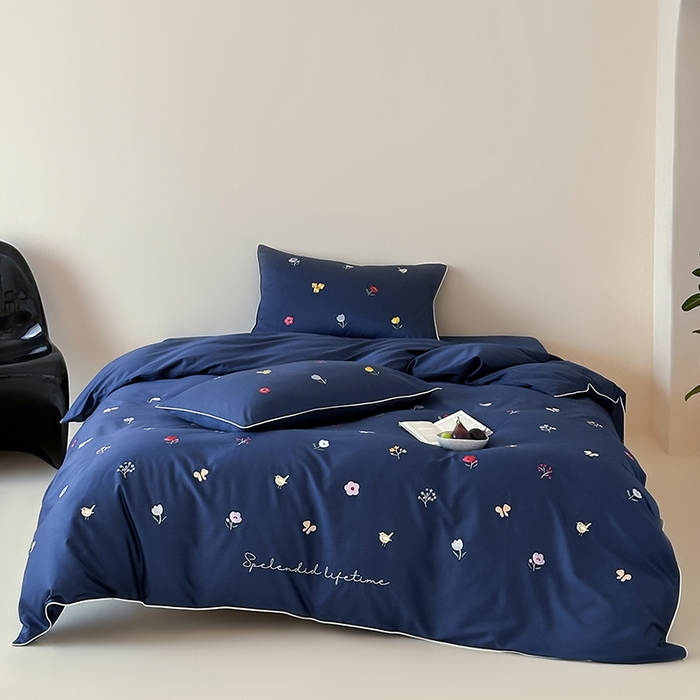 91家纺网 家纺一手货源 找家纺 波比可可 2026春夏新款100支50s双股长绒棉纯棉全棉居家轻奢刺绣四件套 花影 蓝