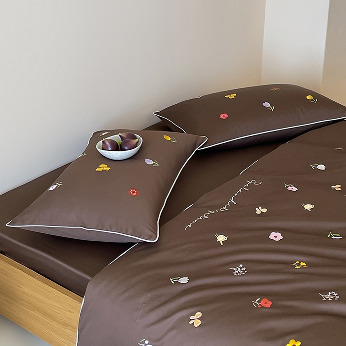 91家纺网 家纺一手货源 找家纺 波比可可 2026春夏新款100支50s双股长绒棉纯棉全棉居家轻奢刺绣四件套 花影 咖