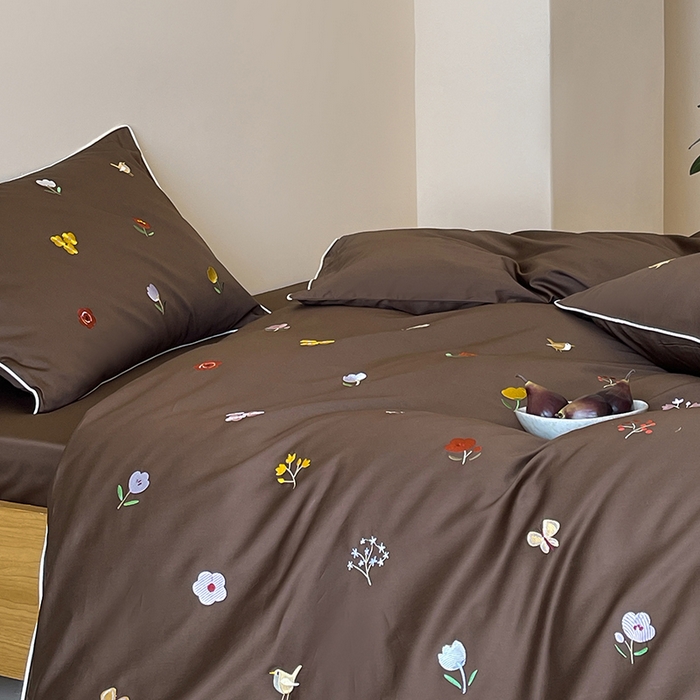 91家纺网 家纺一手货源 找家纺 波比可可 2026春夏新款100支50s双股长绒棉纯棉全棉居家轻奢刺绣四件套 花影 咖