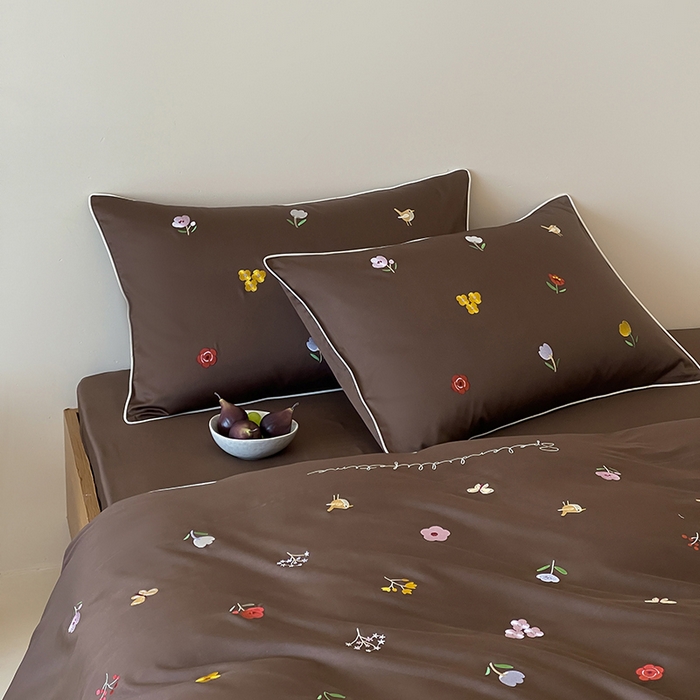 91家纺网 家纺一手货源 找家纺 波比可可 2026春夏新款100支50s双股长绒棉纯棉全棉居家轻奢刺绣四件套 花影 咖