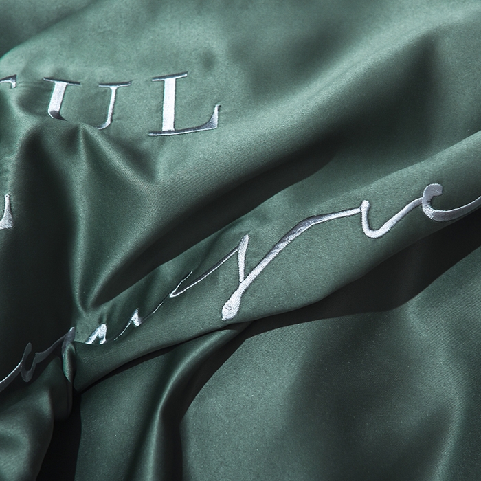 91家纺网 家纺一手货源 找家纺 首尔家纺 2026春夏新款水洗真丝绣花四件套寐系列 松绿