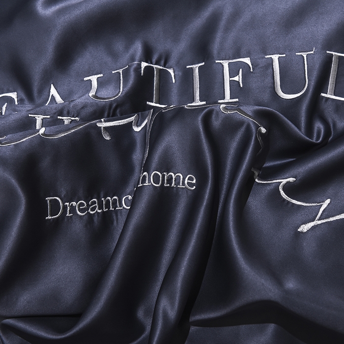 91家纺网 家纺一手货源 找家纺 首尔家纺 2026春夏新款水洗真丝绣花四件套寐系列 灰蓝