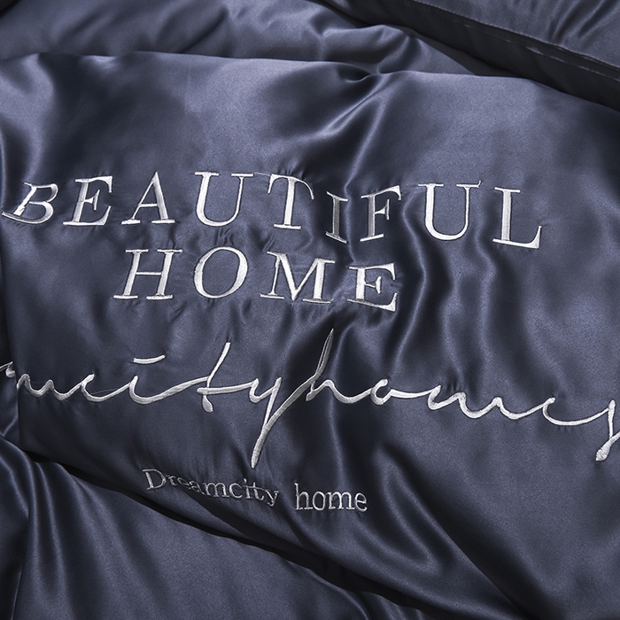 91家纺网 家纺一手货源 找家纺 首尔家纺 2026春夏新款水洗真丝绣花四件套寐系列 灰蓝