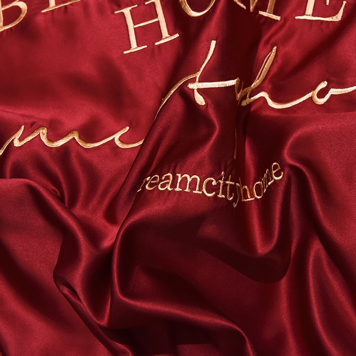 91家纺网 家纺一手货源 找家纺 首尔家纺 2026春夏新款水洗真丝绣花四件套寐系列 石榴红