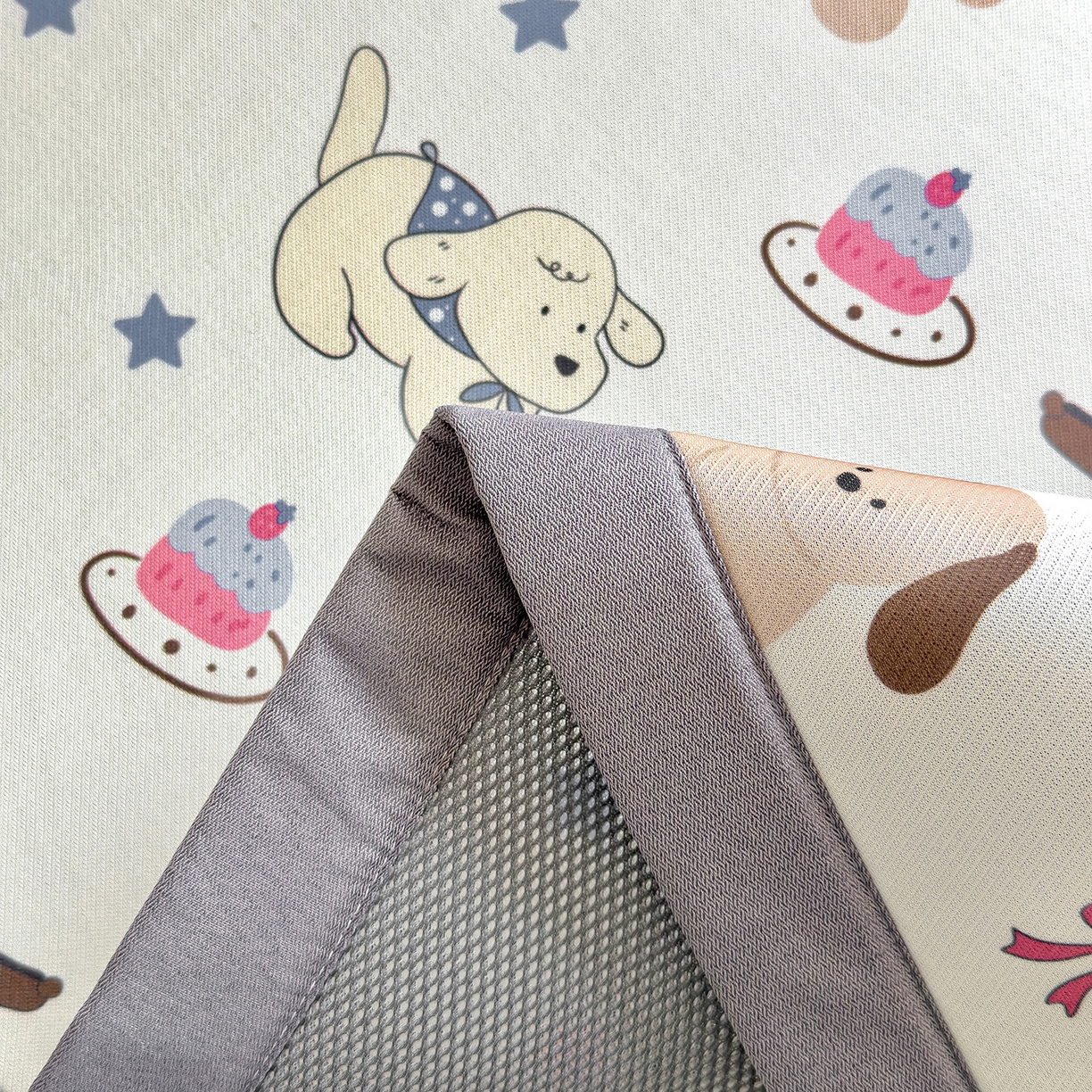 91家纺网 家纺一手货源 找家纺 圣比熊 2026新款烫光数码印花冰丝凉席 腊肠狗