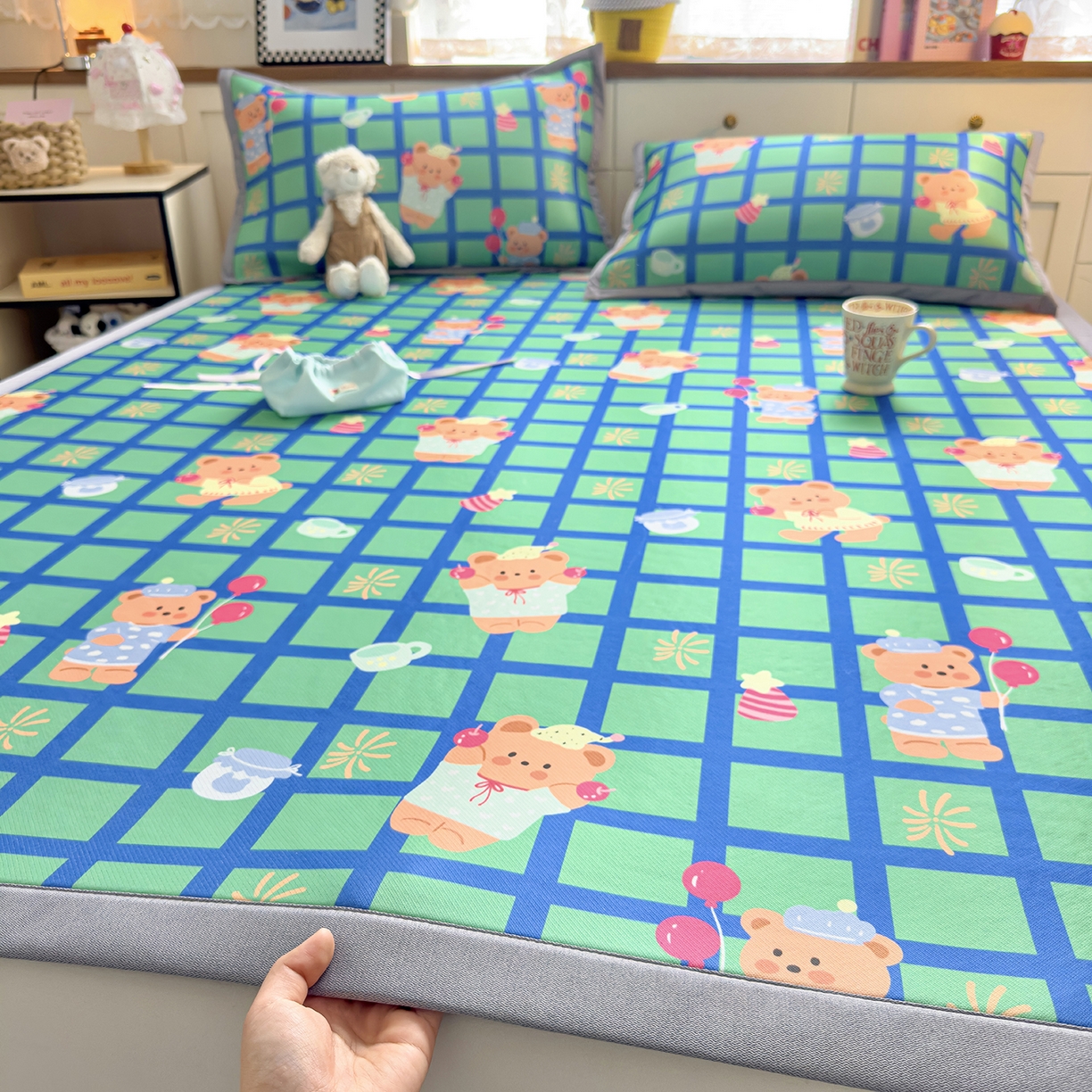 圣比熊 2026新款烫光数码印花冰丝凉席 蓝莓甜熊