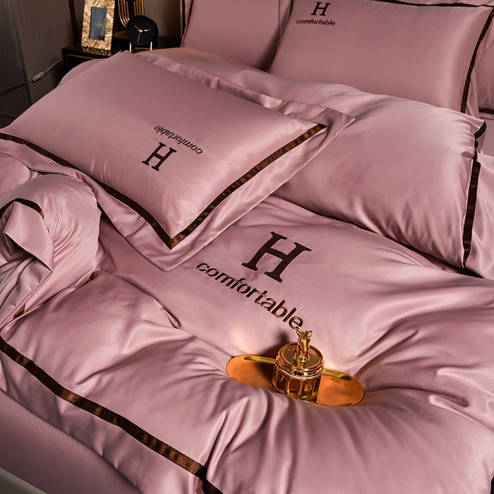 91家纺网 家纺一手货源 找家纺 首尔家纺 2026新款水洗真丝绣花四件套H系列 H-文雅粉