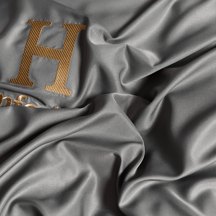 91家纺网 家纺一手货源 找家纺 首尔家纺 2026新款水洗真丝绣花四件套H系列 H-浅灰