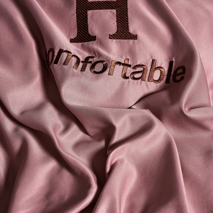 91家纺网 家纺一手货源 找家纺 首尔家纺 2026新款水洗真丝绣花四件套H系列 H-文雅粉