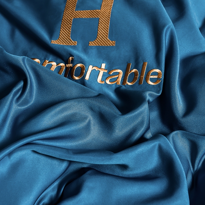 91家纺网 家纺一手货源 找家纺 首尔家纺 2026新款水洗真丝绣花四件套H系列 H-科技蓝