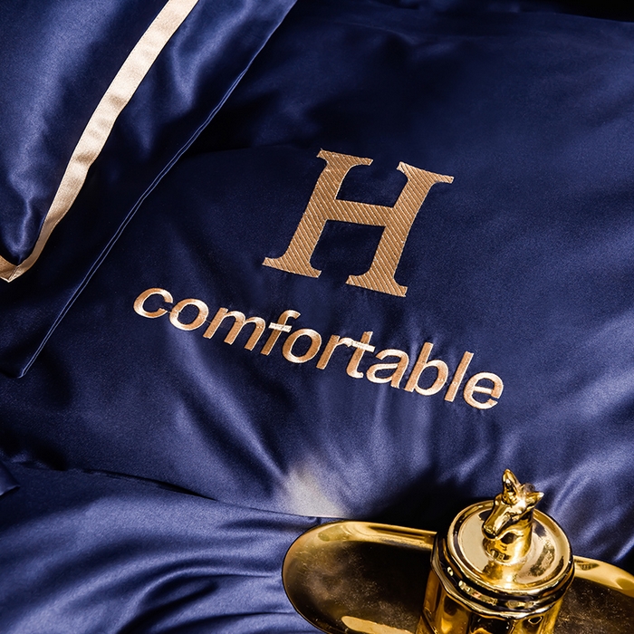 91家纺网 家纺一手货源 找家纺 首尔家纺 2026新款水洗真丝绣花四件套H系列 H-深蓝