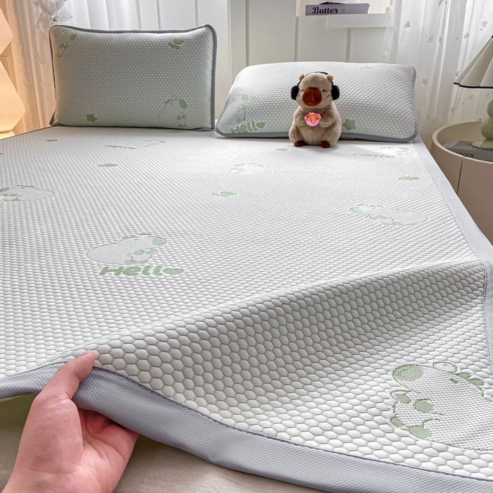 91家纺网 家纺一手货源 找家纺 家喜爱 2026新款冰感豆豆软凉席高克重加捻不起球-场景二 卡帕巴拉-绿色