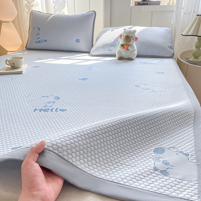 91家纺网 家纺一手货源 找家纺 家喜爱 2026新款冰感豆豆软凉席高克重加捻不起球-场景二 卡帕巴拉-蓝色