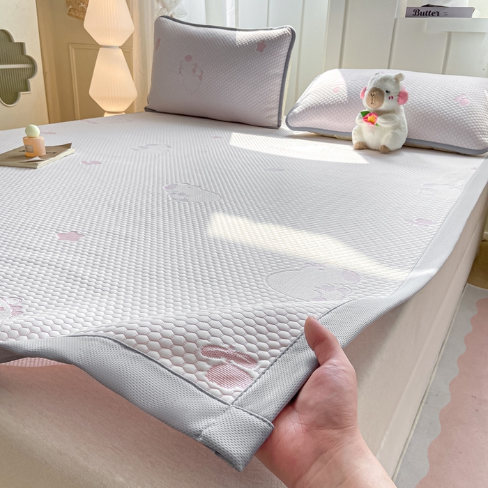 91家纺网 家纺一手货源 找家纺 家喜爱 2026新款冰感豆豆软凉席高克重加捻不起球-场景二 卡帕巴拉-粉色