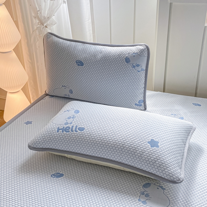 91家纺网 家纺一手货源 找家纺 家喜爱 2026新款冰感豆豆软凉席高克重加捻不起球-场景二 卡帕巴拉-蓝色