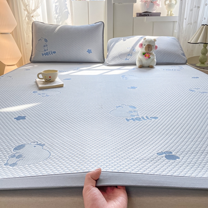 91家纺网 家纺一手货源 找家纺 家喜爱 2026新款冰感豆豆软凉席高克重加捻不起球-场景二 卡帕巴拉-蓝色