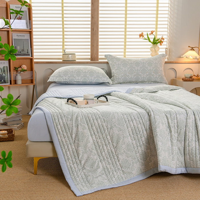 91家纺网 家纺一手货源 找家纺 圣靓家纺 2026新款清新水洗夏被被子被芯 春意