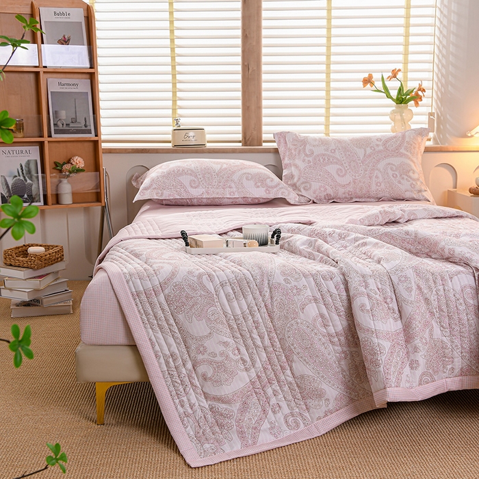 91家纺网 家纺一手货源 找家纺 圣楚家纺 2026新款清新水洗夏被被子被芯 旋律