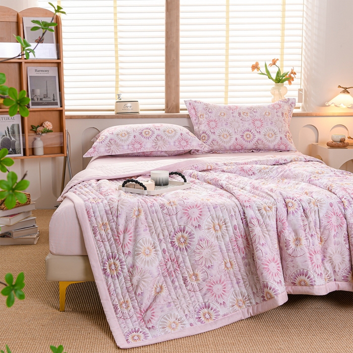 91家纺网 家纺一手货源 找家纺 圣楚家纺 2026新款清新水洗夏被被子被芯 花语-粉