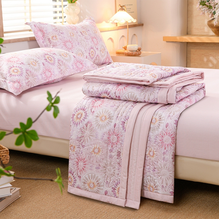 91家纺网 家纺一手货源 找家纺 圣楚家纺 2026新款清新水洗夏被被子被芯 花语-粉